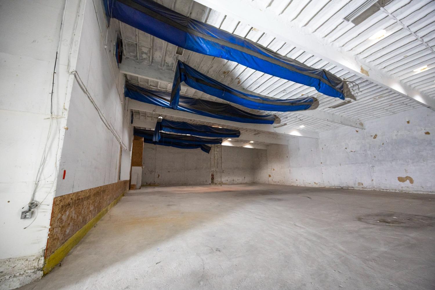 200 N Uruappan, Dinuba, CA 93618