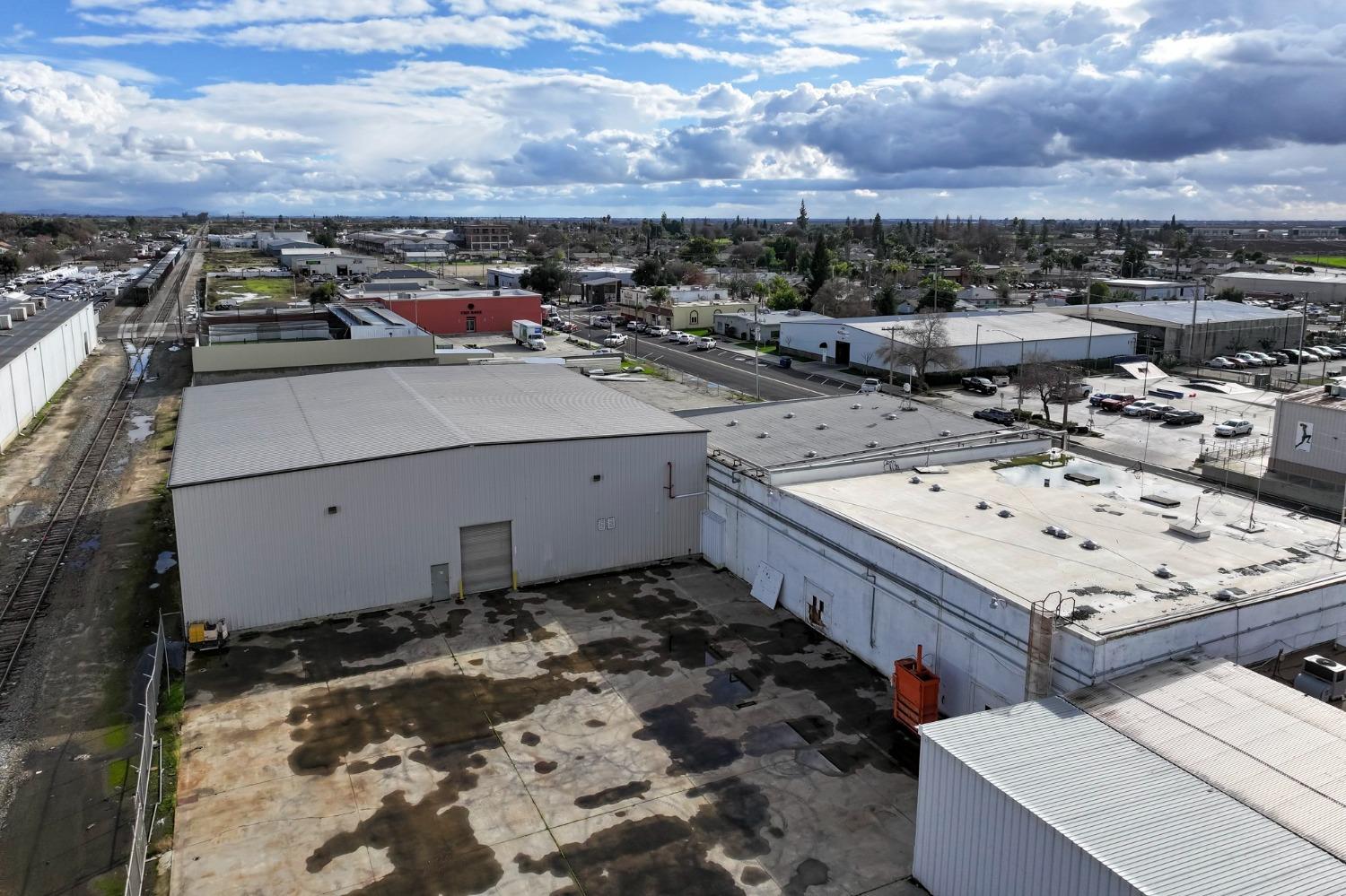 200 N Uruappan, Dinuba, CA 93618