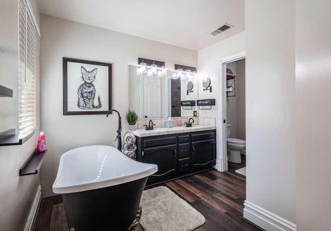 26189 Valerie Ave, Madera, CA 93638