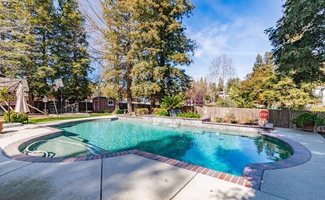 26189 Valerie Ave, Madera, CA 93638