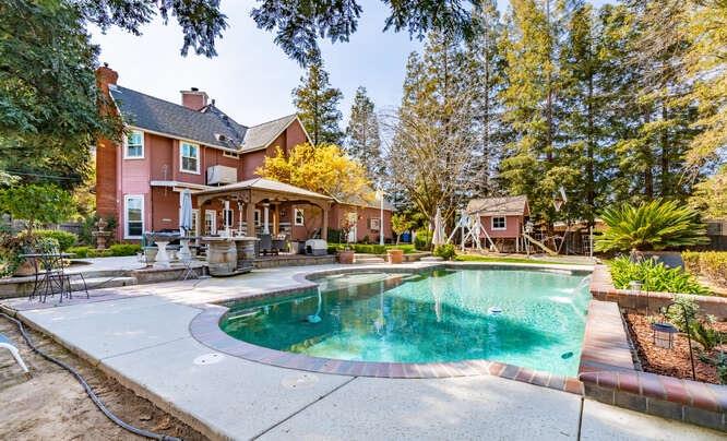 26189 Valerie Ave, Madera, CA 93638