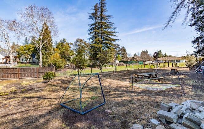 26189 Valerie Ave, Madera, CA 93638