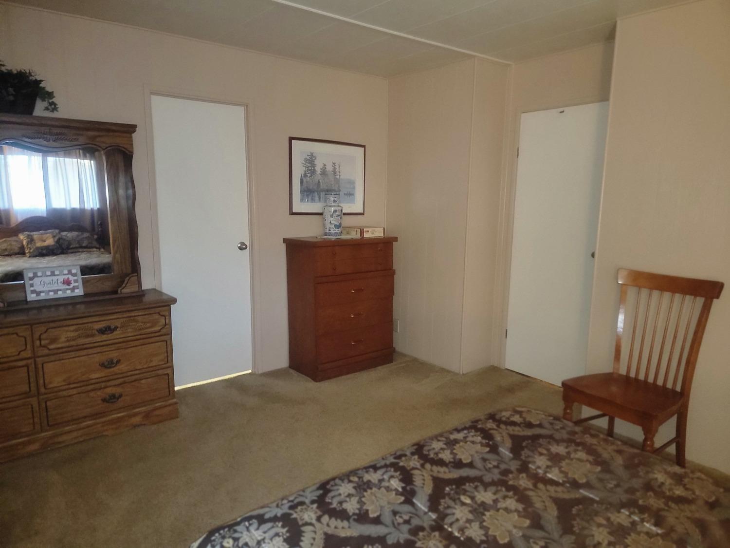 1300 W Olson Ave #52, Reedley, CA 93654