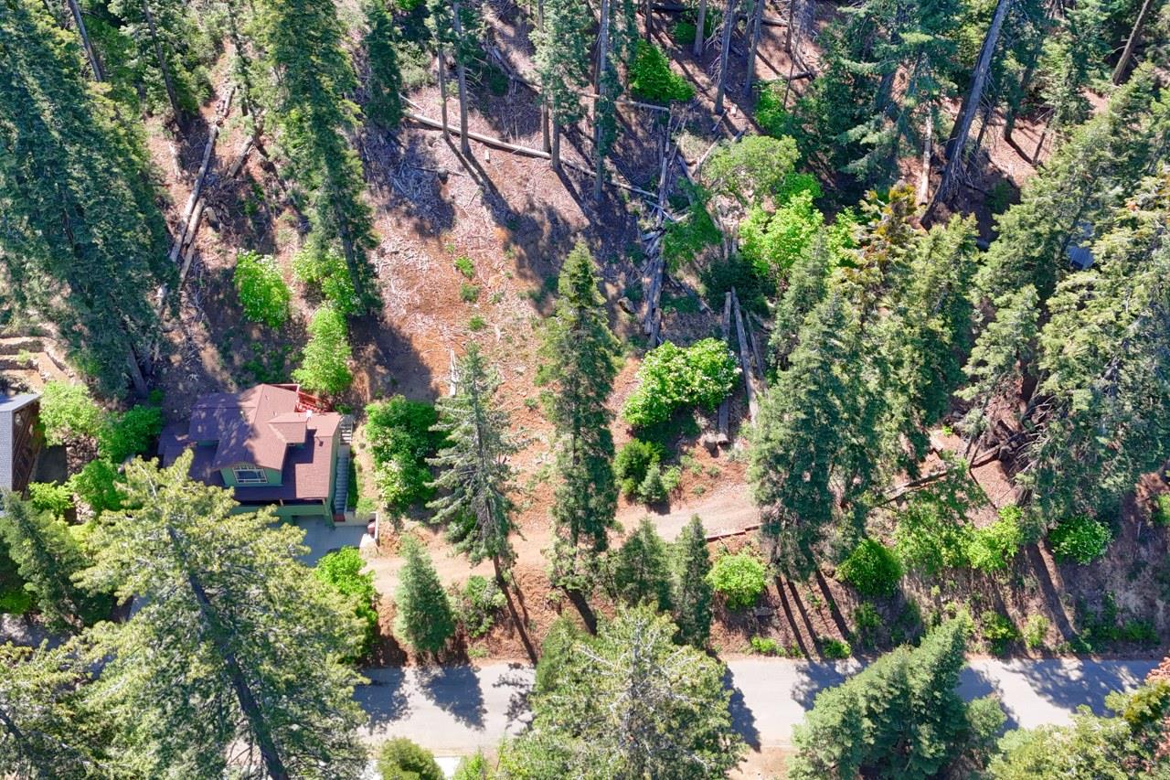7420 Henness Ridge Rd, Yosemite West, CA 95389