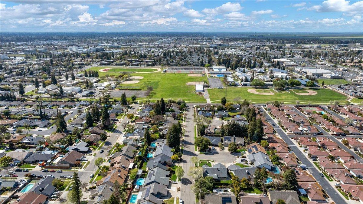 7534 N Millbrook Ave, Fresno, CA 93720