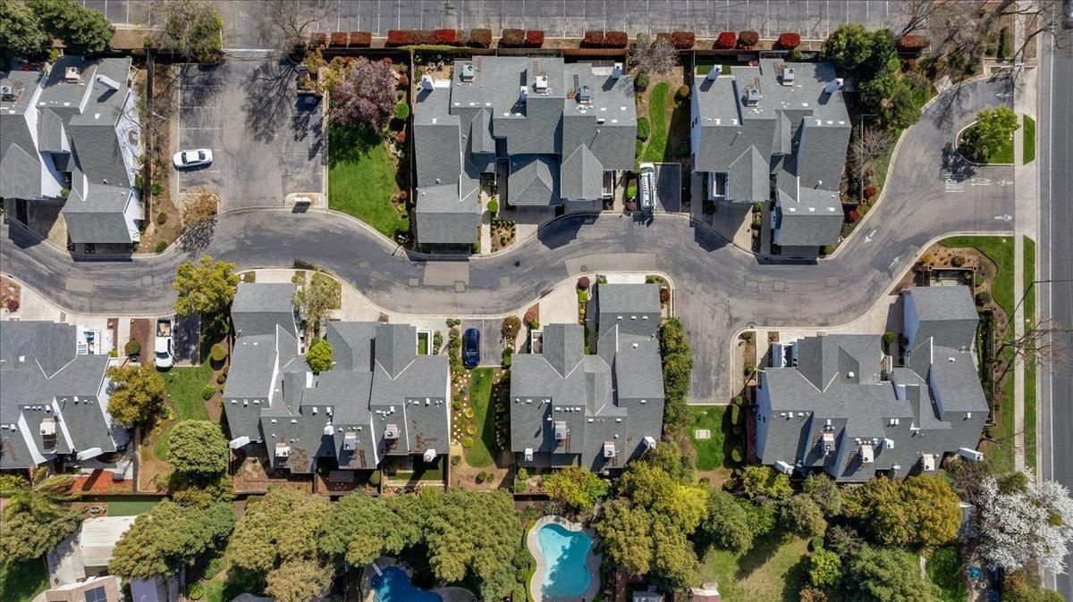 7534 N Millbrook Ave, Fresno, CA 93720