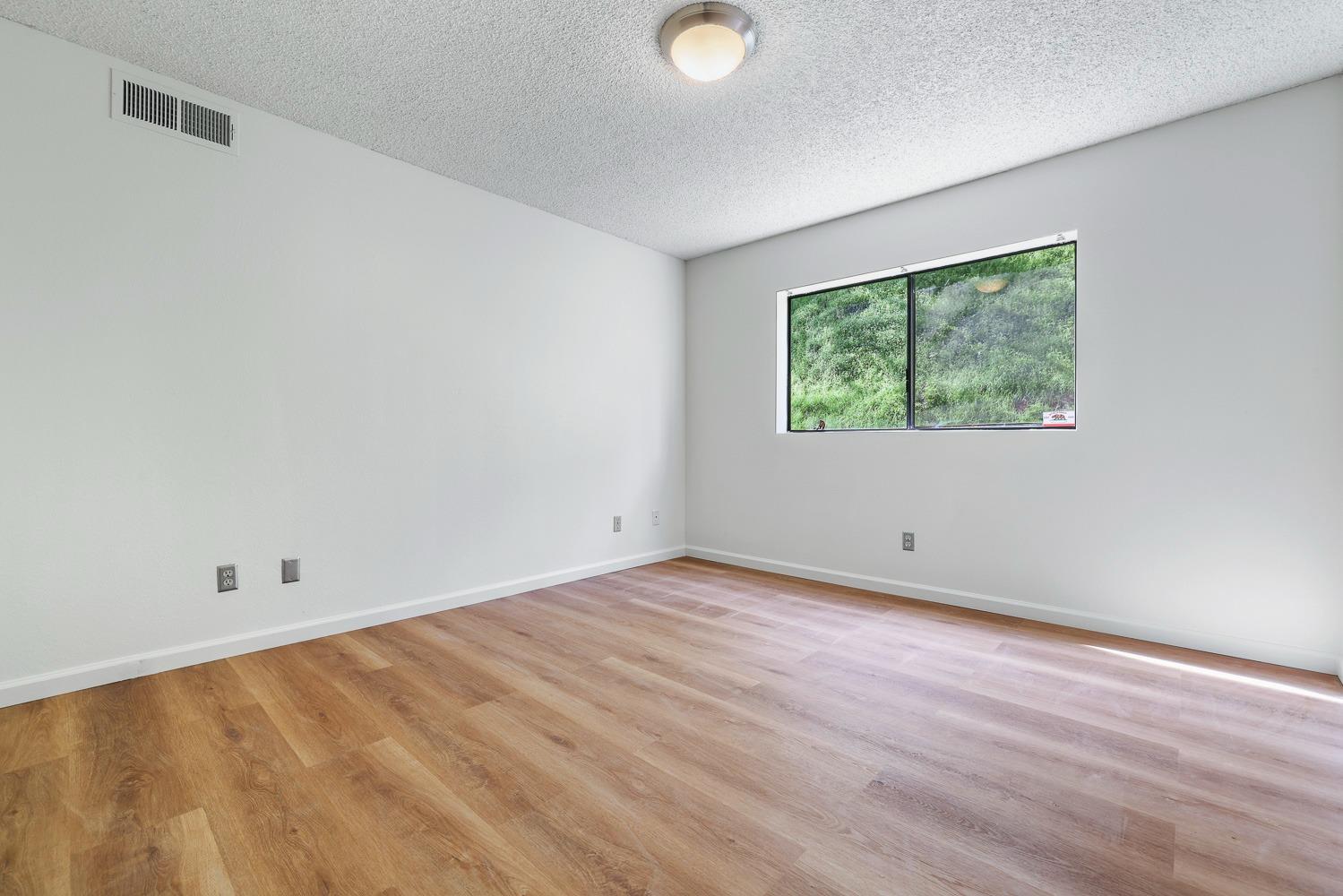 28951 Spring Valley Rd, Tollhouse, CA 93667