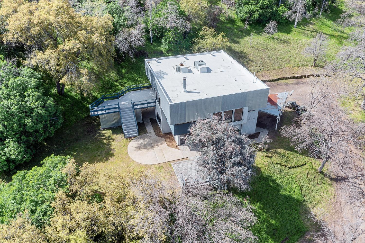 28951 Spring Valley Rd, Tollhouse, CA 93667