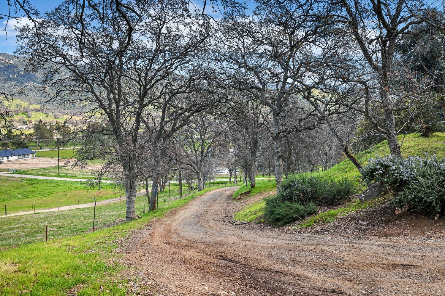 28951 Spring Valley Rd, Tollhouse, CA 93667