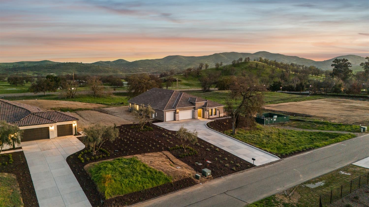 19678 Ventana Hills Dr, Clovis, CA 93619