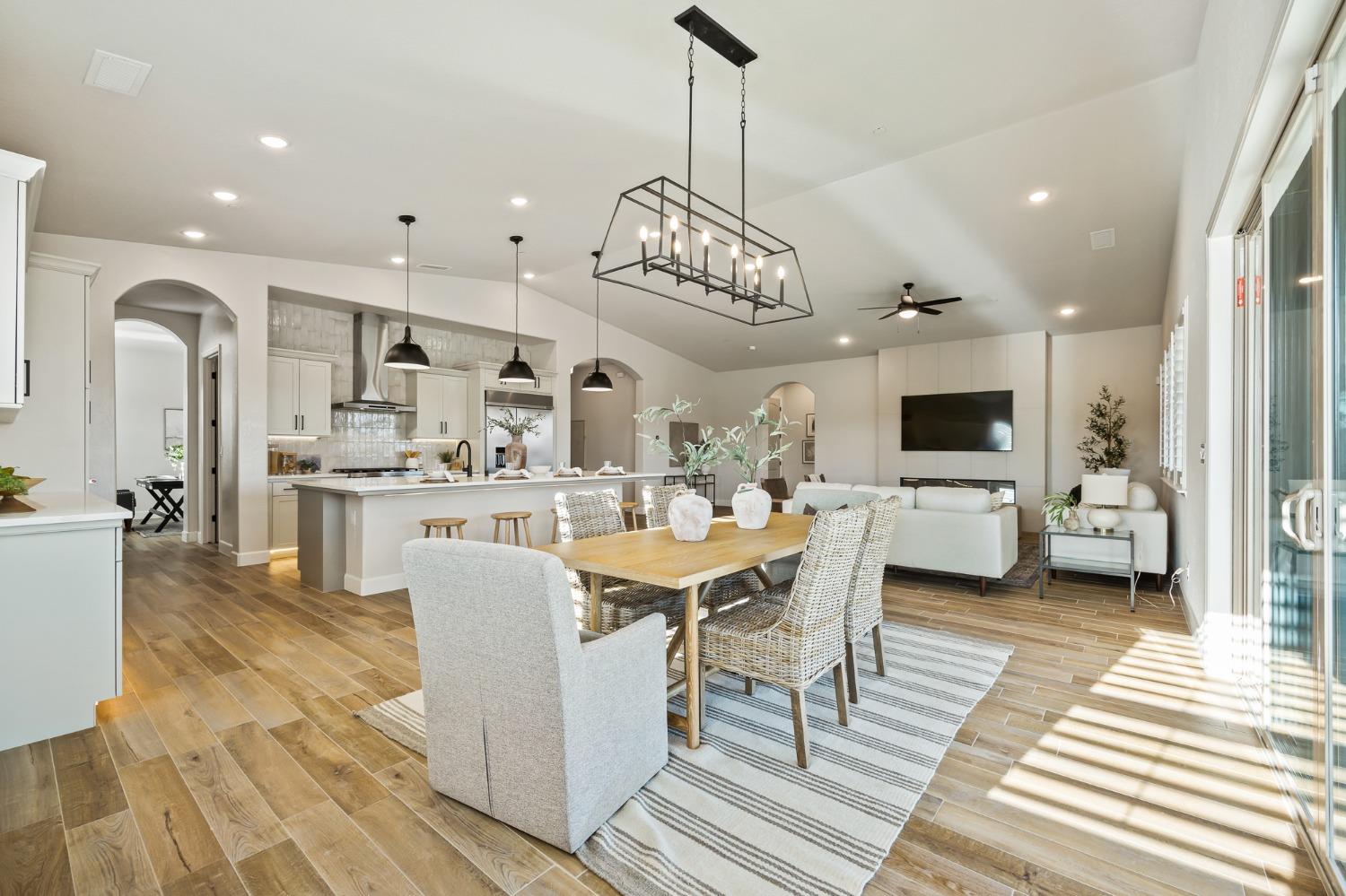 19678 Ventana Hills Dr, Clovis, CA 93619