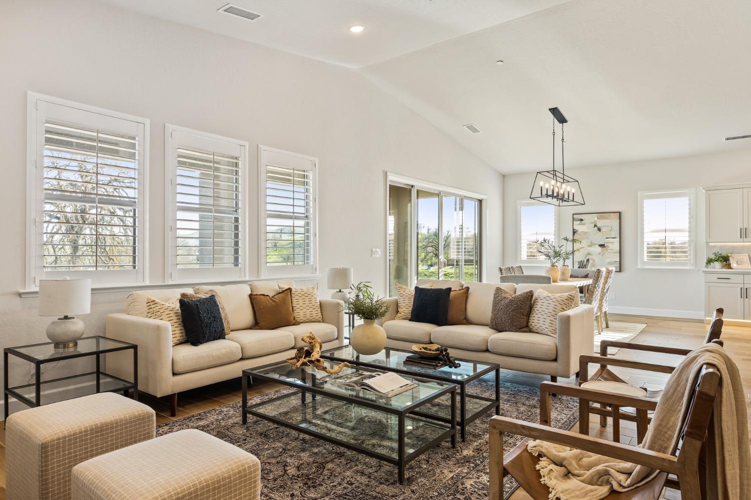 19678 Ventana Hills Dr, Clovis, CA 93619