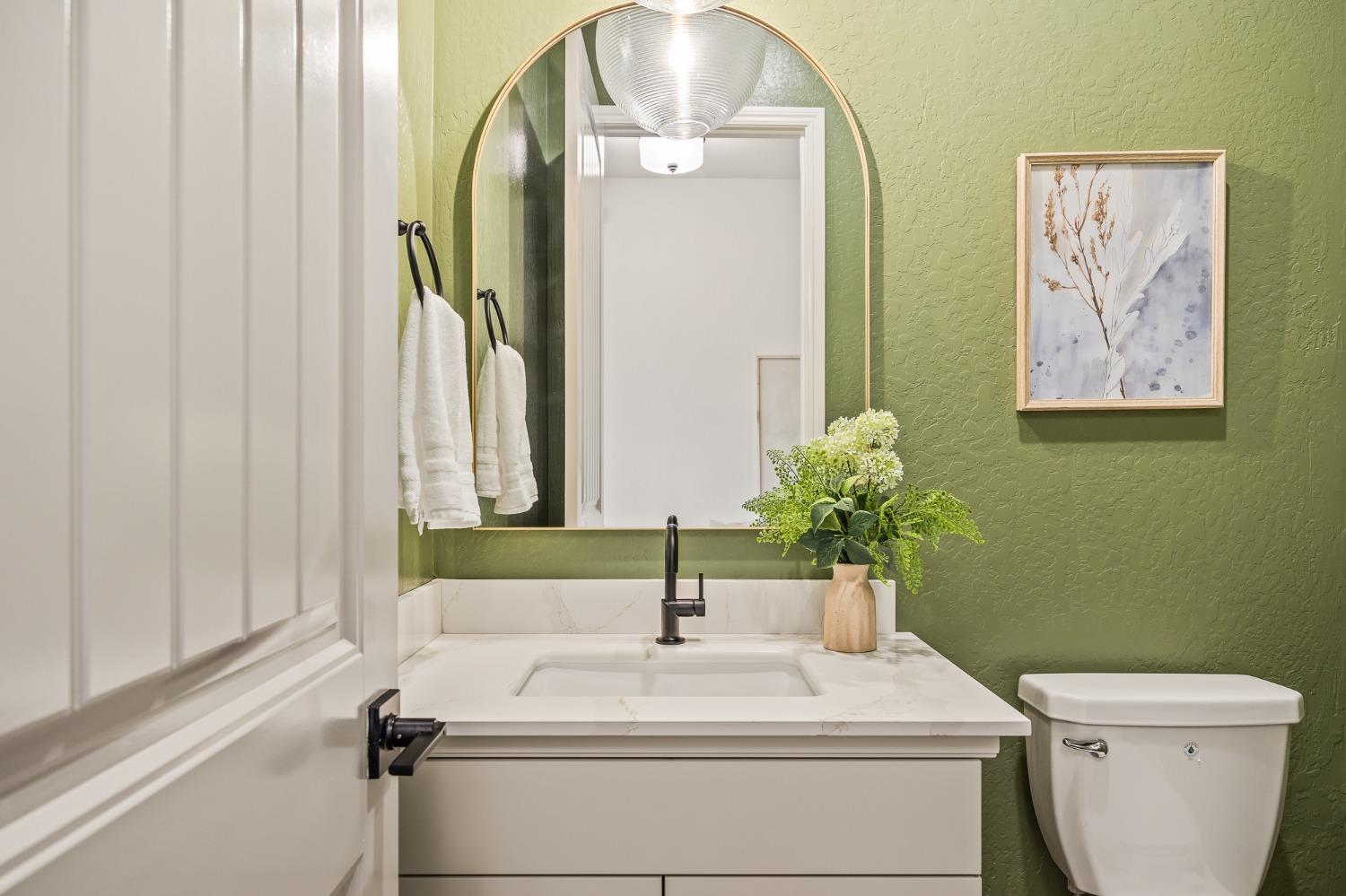 19678 Ventana Hills Dr, Clovis, CA 93619