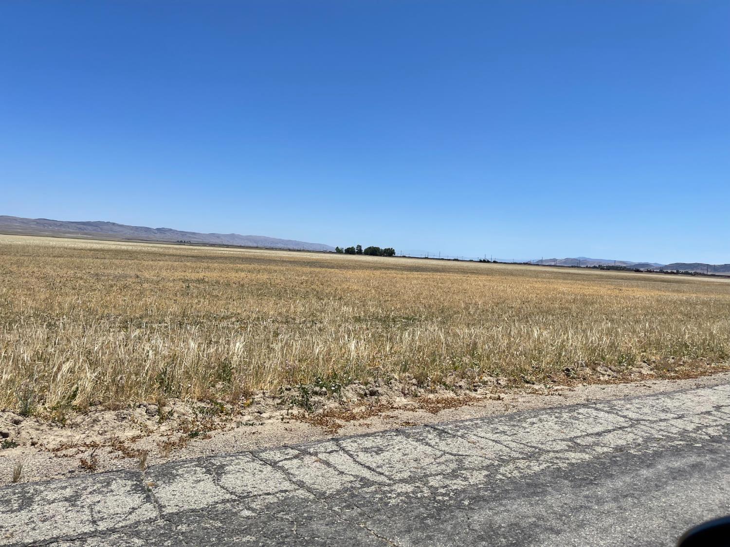 11250 Soda Lake Rd, Santa Margarita, CA 93453