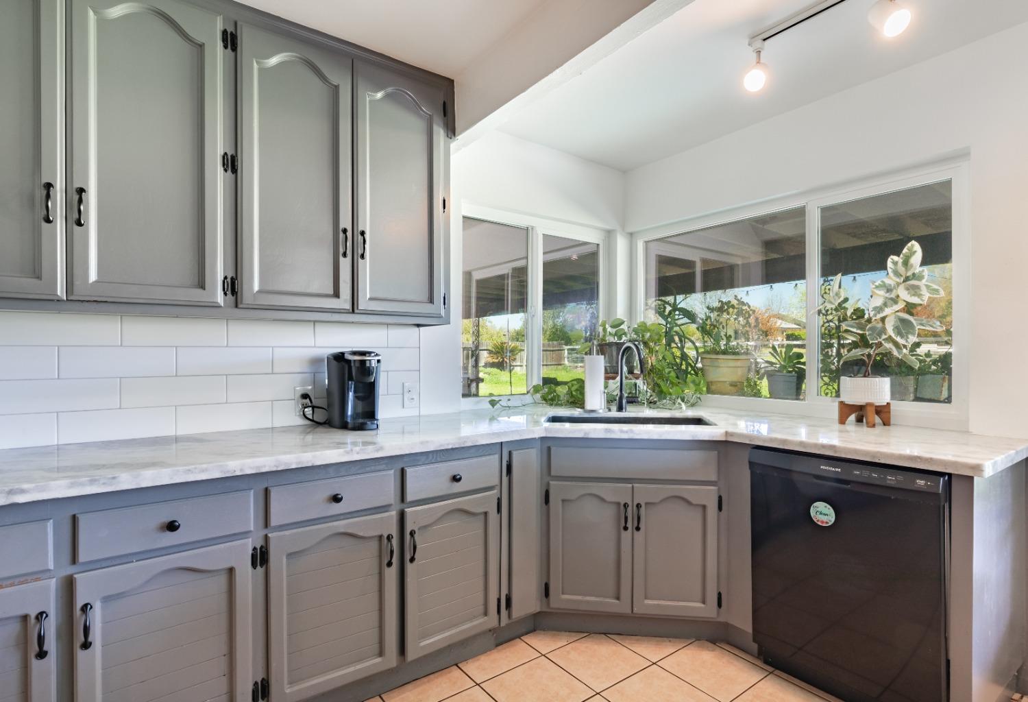 16993 Jennifer Ct, Madera, CA 93636