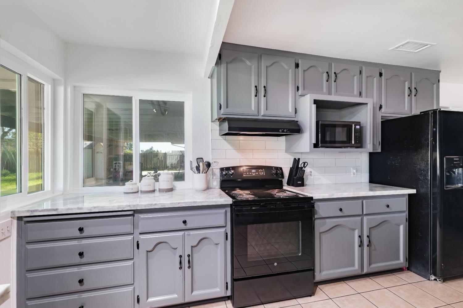 16993 Jennifer Ct, Madera, CA 93636