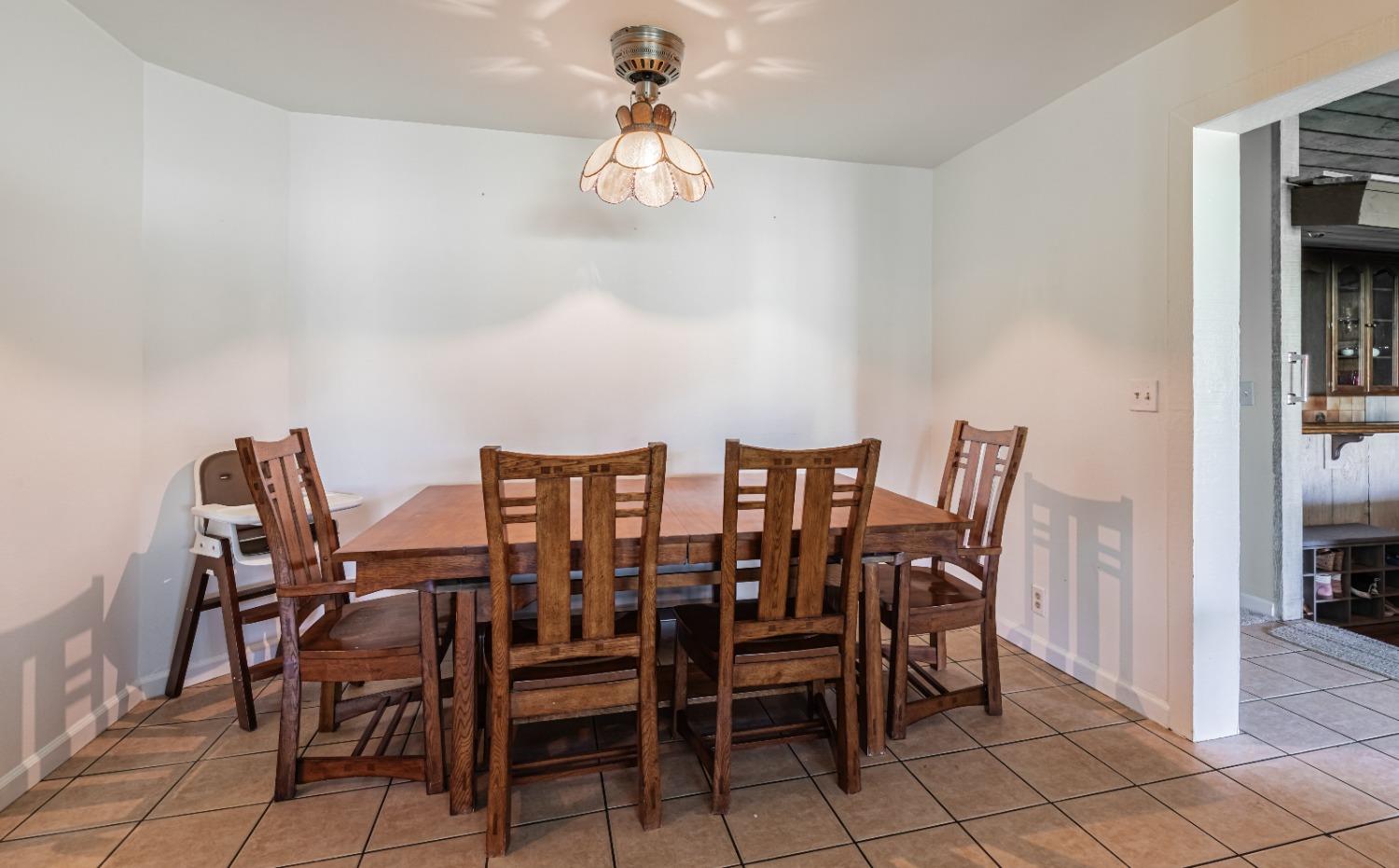 16993 Jennifer Ct, Madera, CA 93636