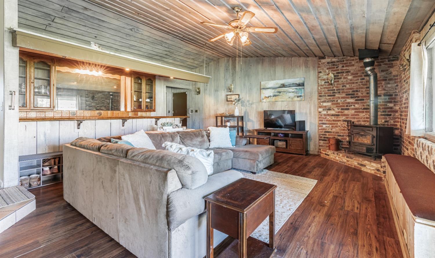 16993 Jennifer Ct, Madera, CA 93636