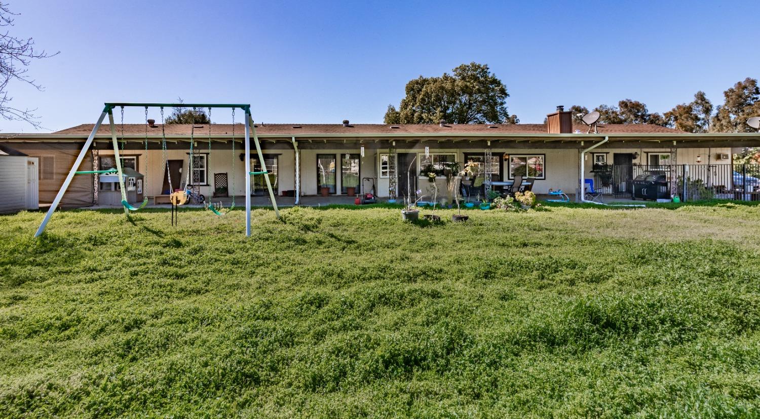 16993 Jennifer Ct, Madera, CA 93636