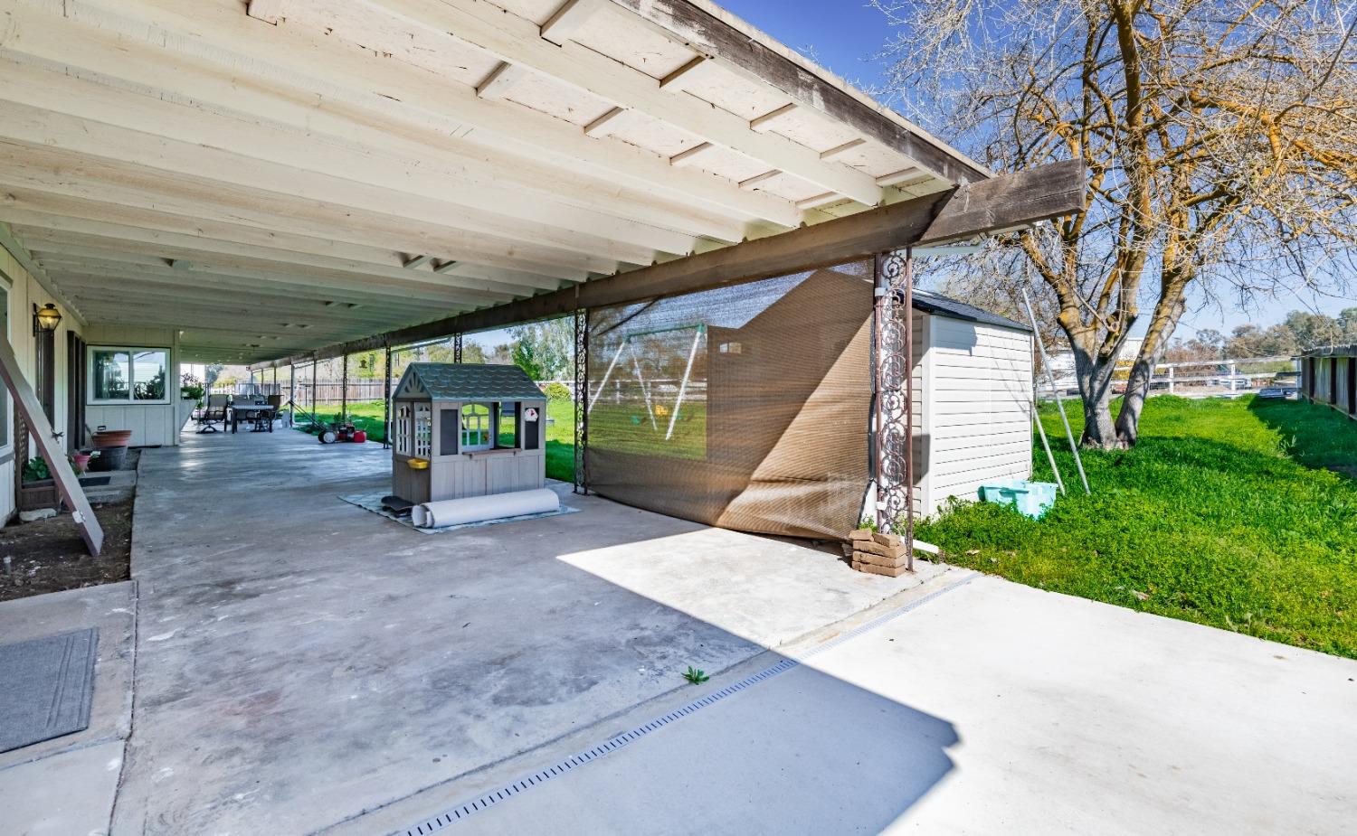 16993 Jennifer Ct, Madera, CA 93636