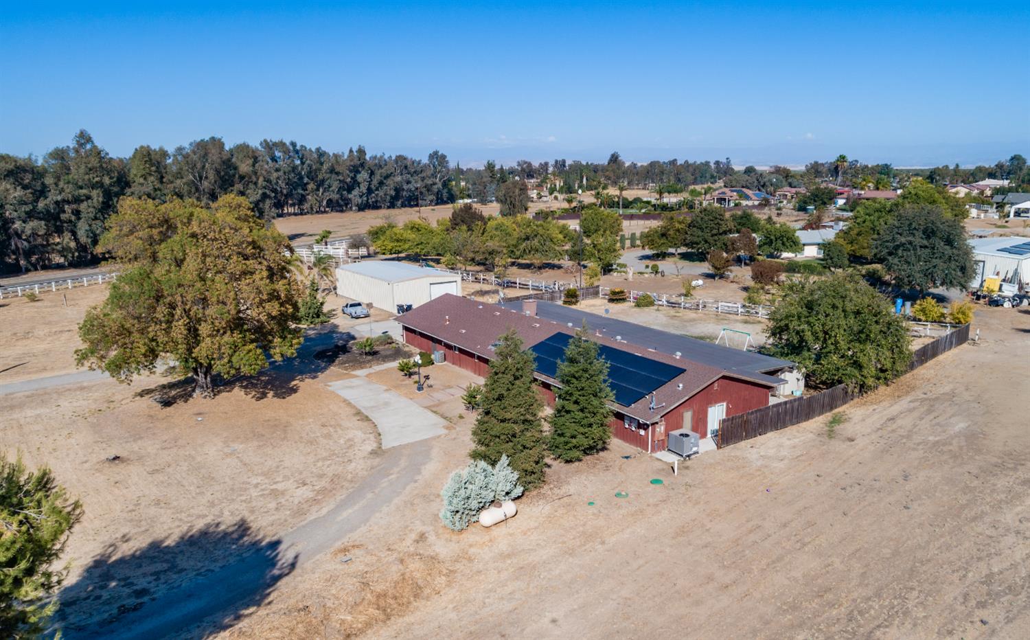 16993 Jennifer Ct, Madera, CA 93636