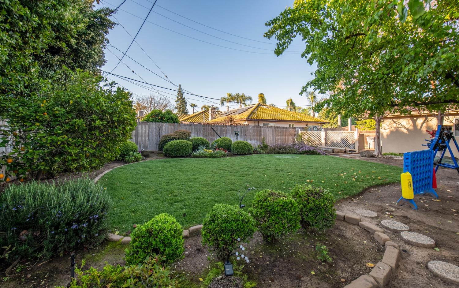 1387 W Sample Way, Fresno, CA 93711