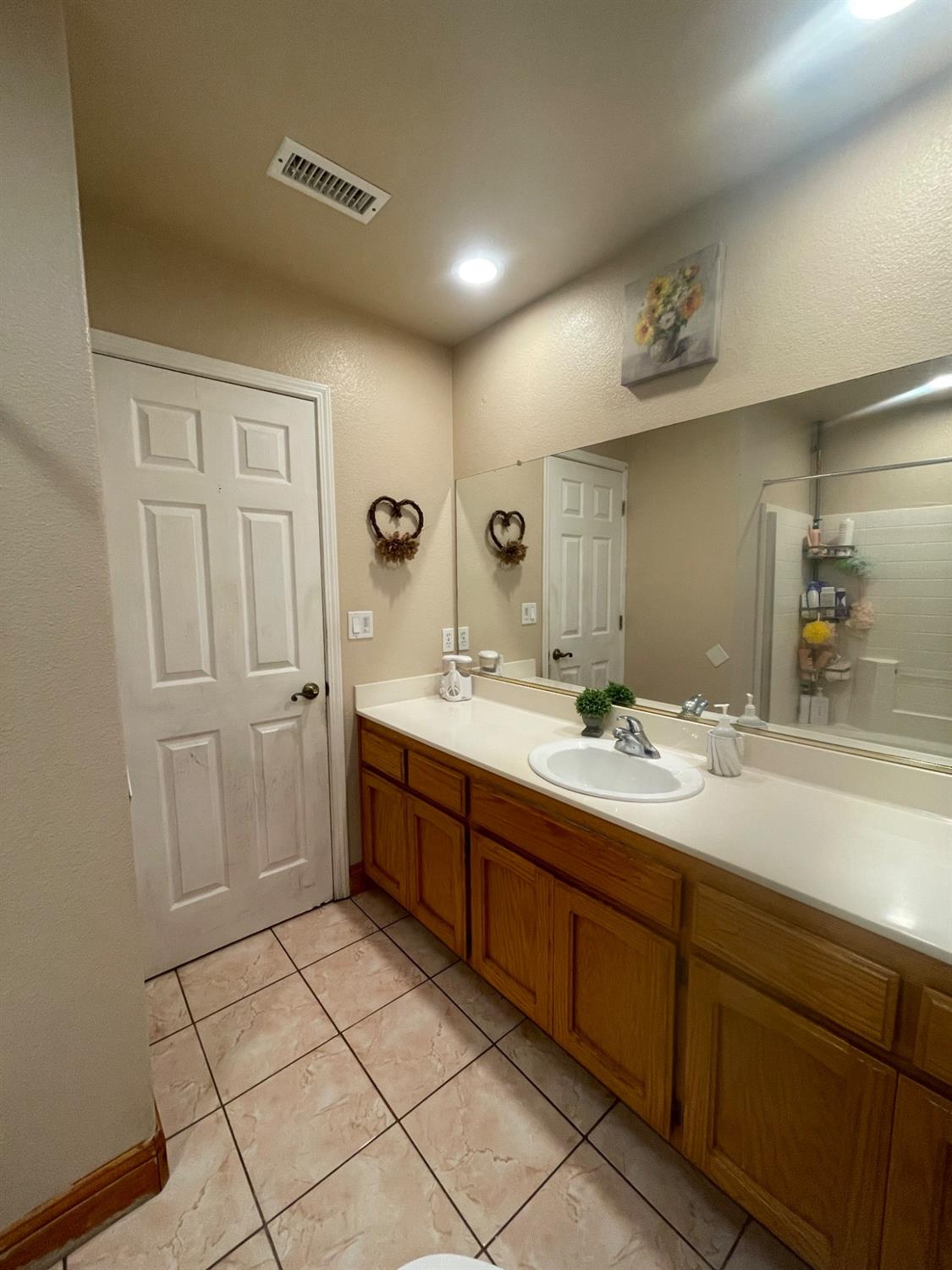 255 Birchwood, Los Banos, CA 93635