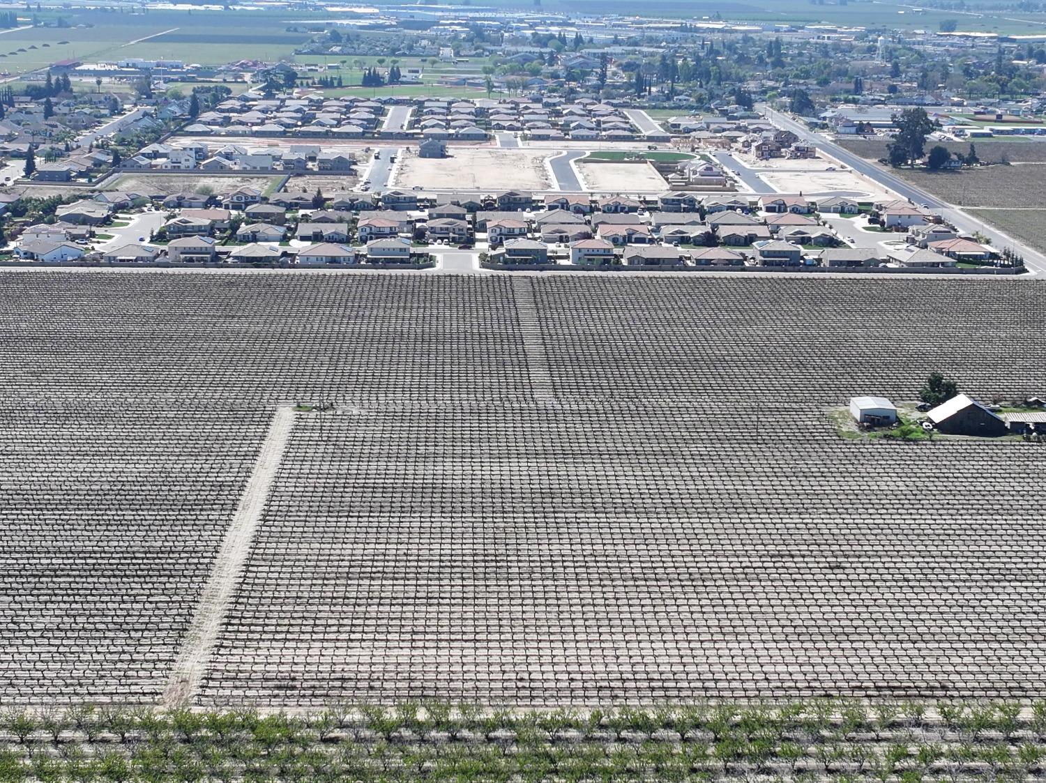 6350 S Armstrong Ave, Fowler, CA 93625