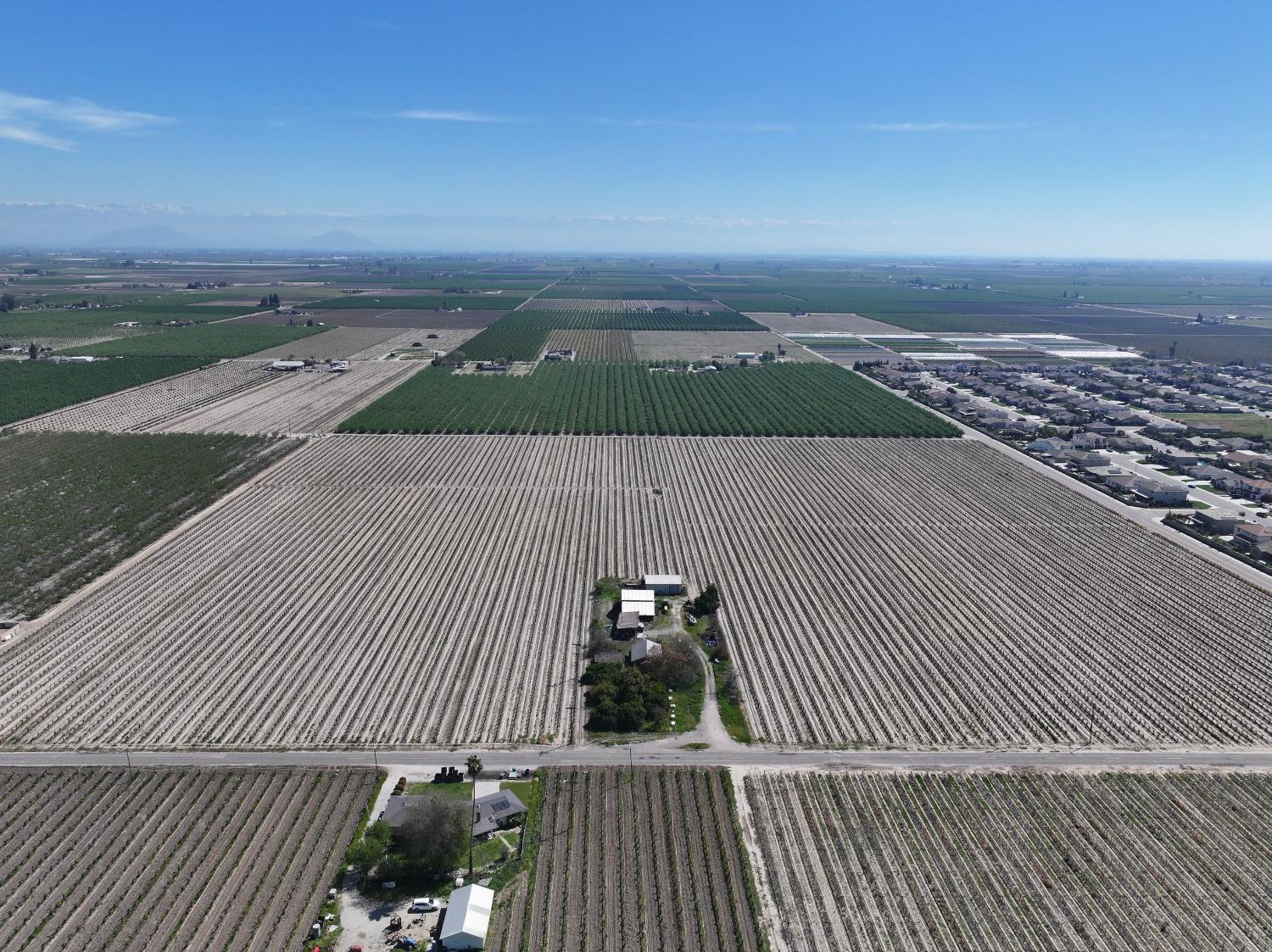 6350 S Armstrong Ave, Fowler, CA 93625