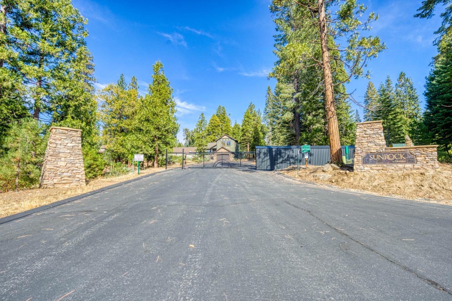 39553 Sunrock Ln #27, Shaver Lake, CA 93664