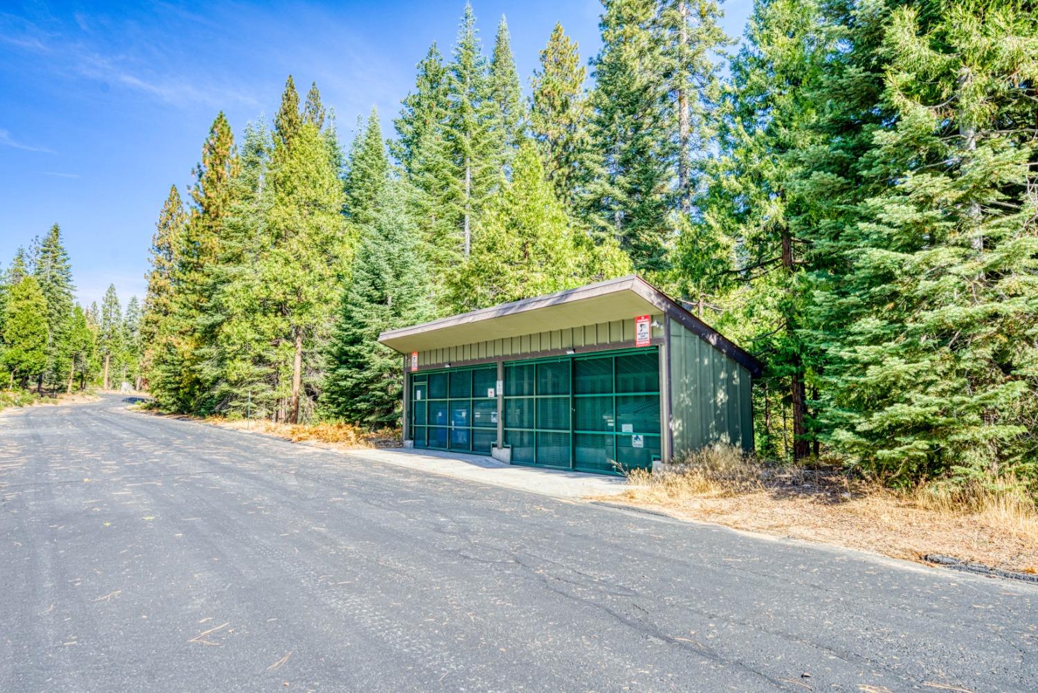 39553 Sunrock Ln #27, Shaver Lake, CA 93664