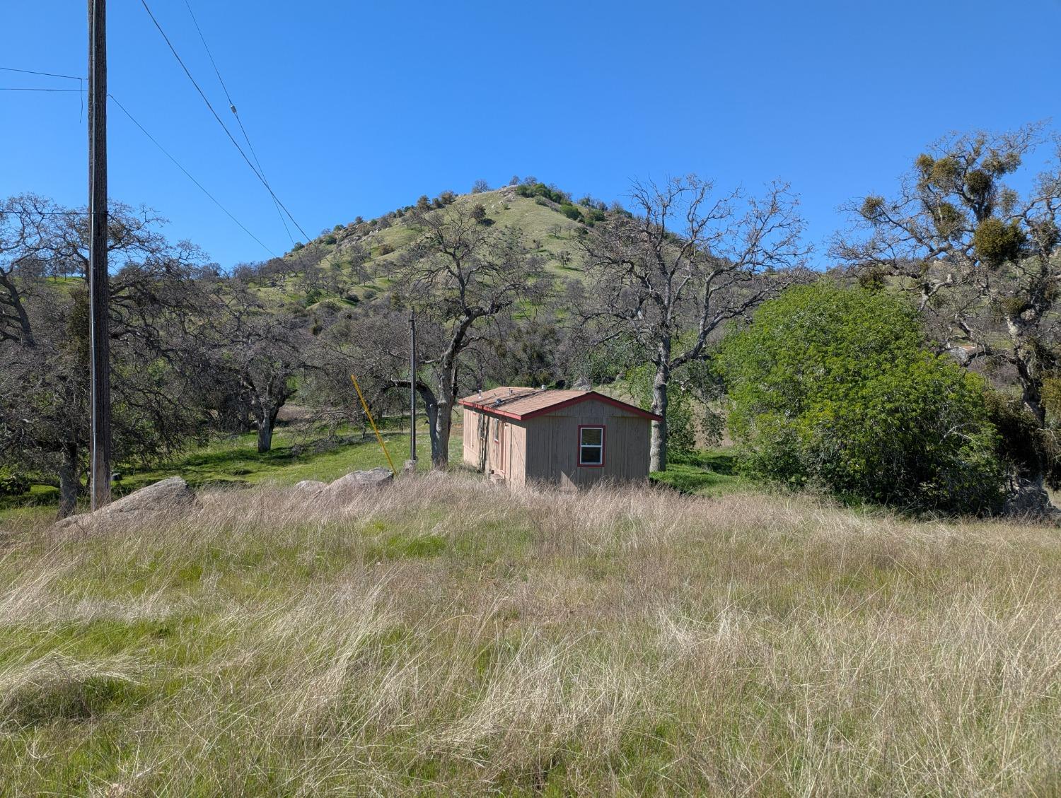 45288 Sand Creek Rd, Yokuts Valley, CA 93675