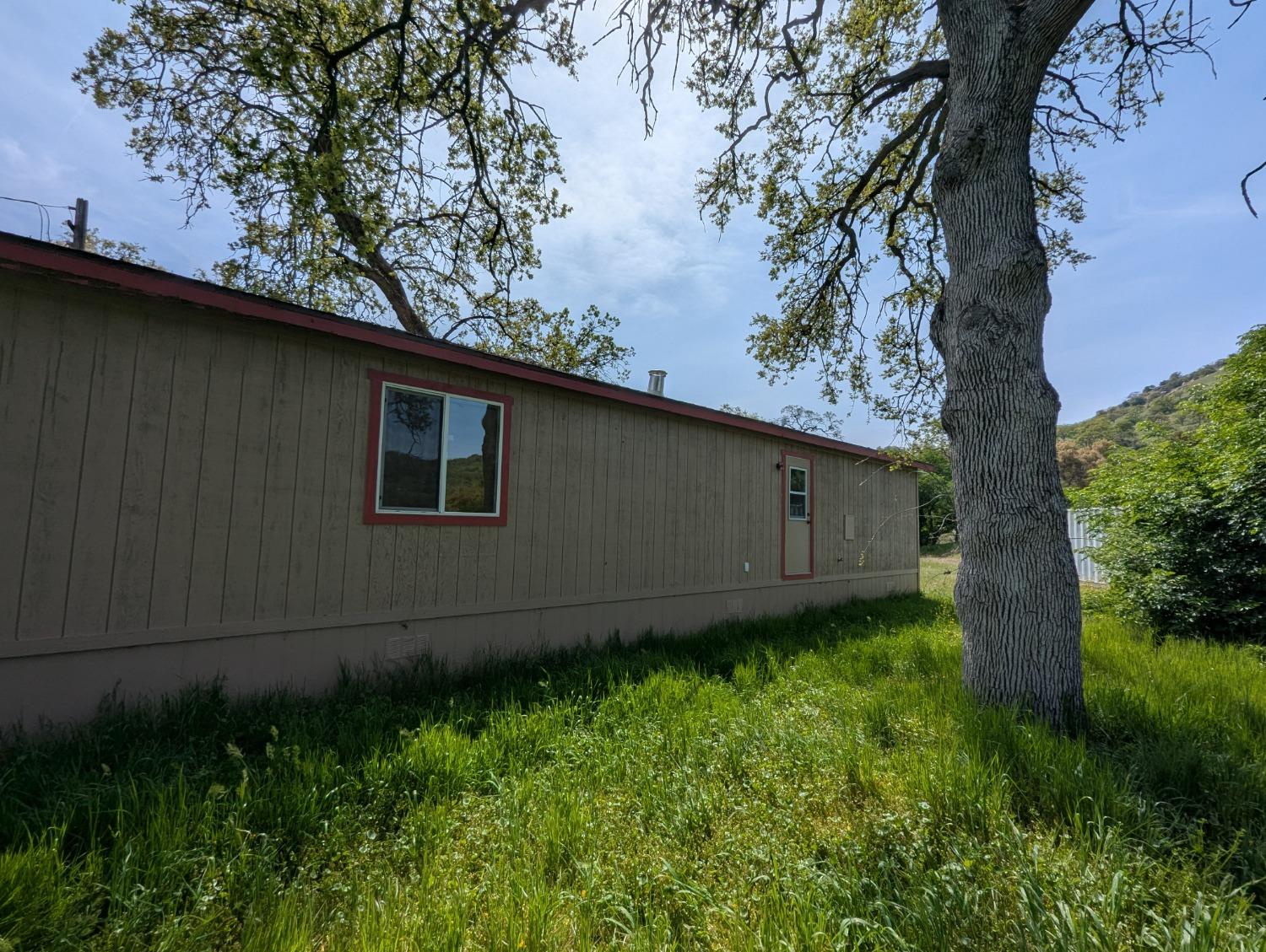 45288 Sand Creek Rd, Yokuts Valley, CA 93675