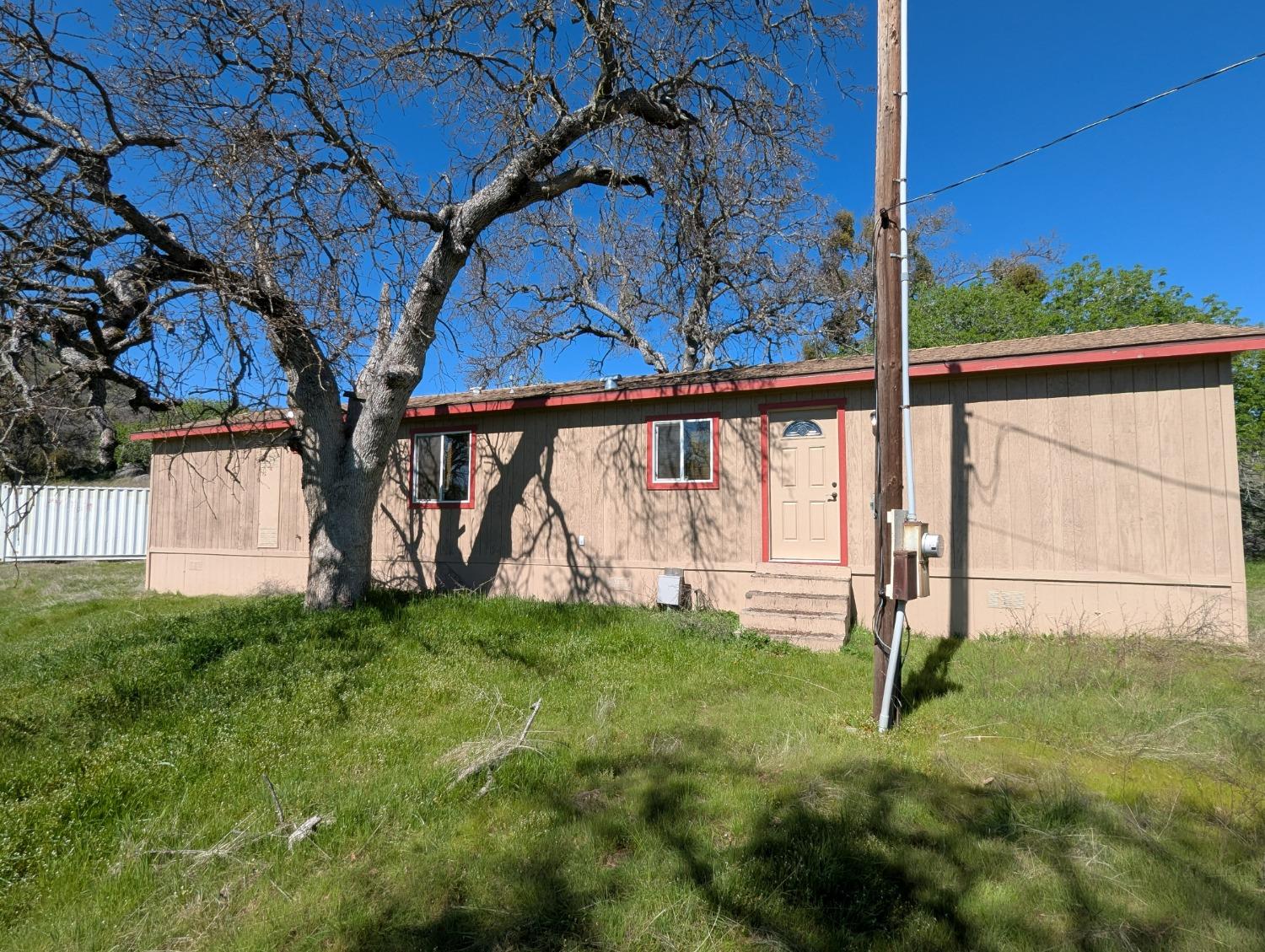 45288 Sand Creek Rd, Yokuts Valley, CA 93675