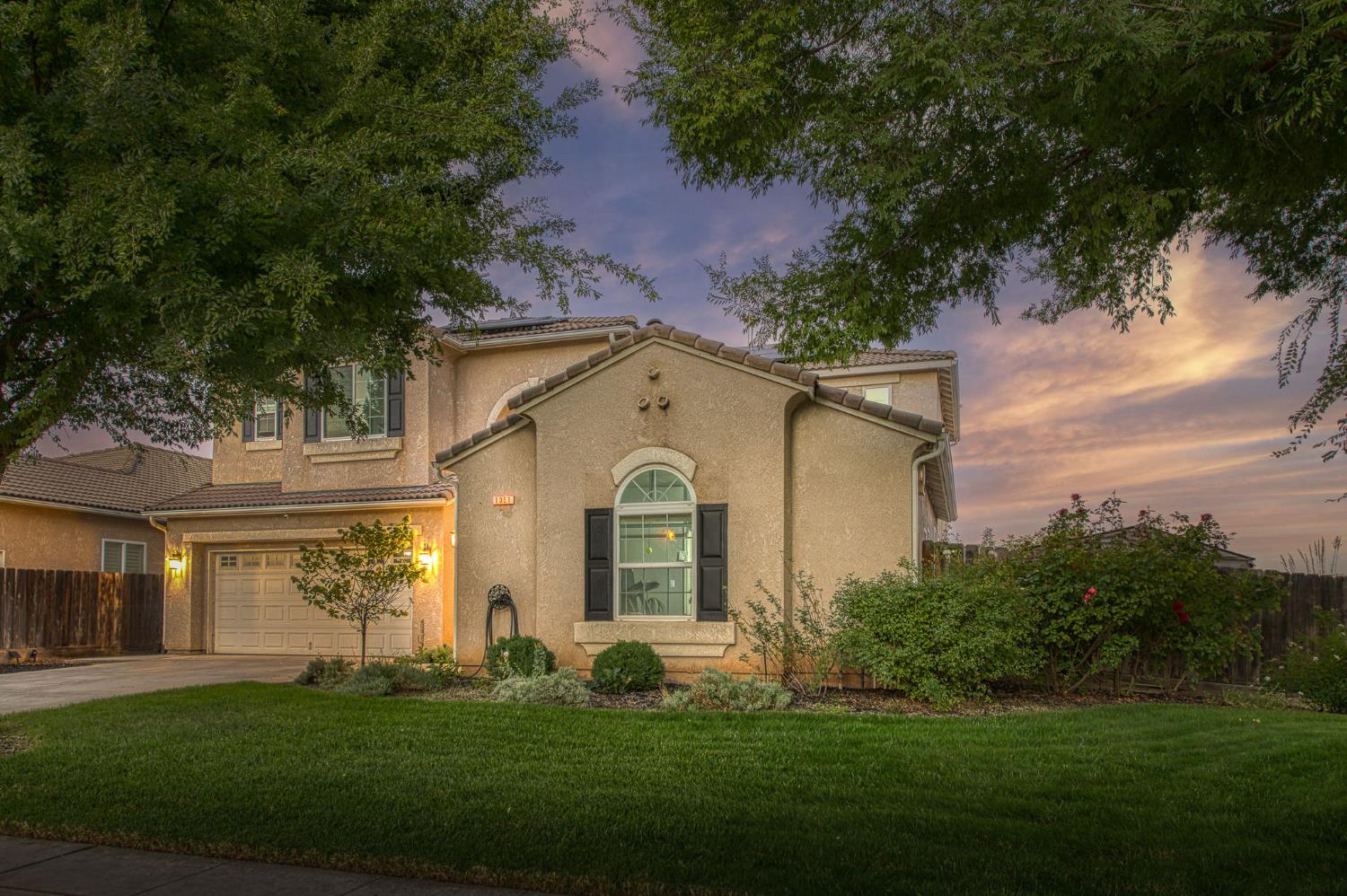 1051 N Coventry Ave, Clovis, CA 93611