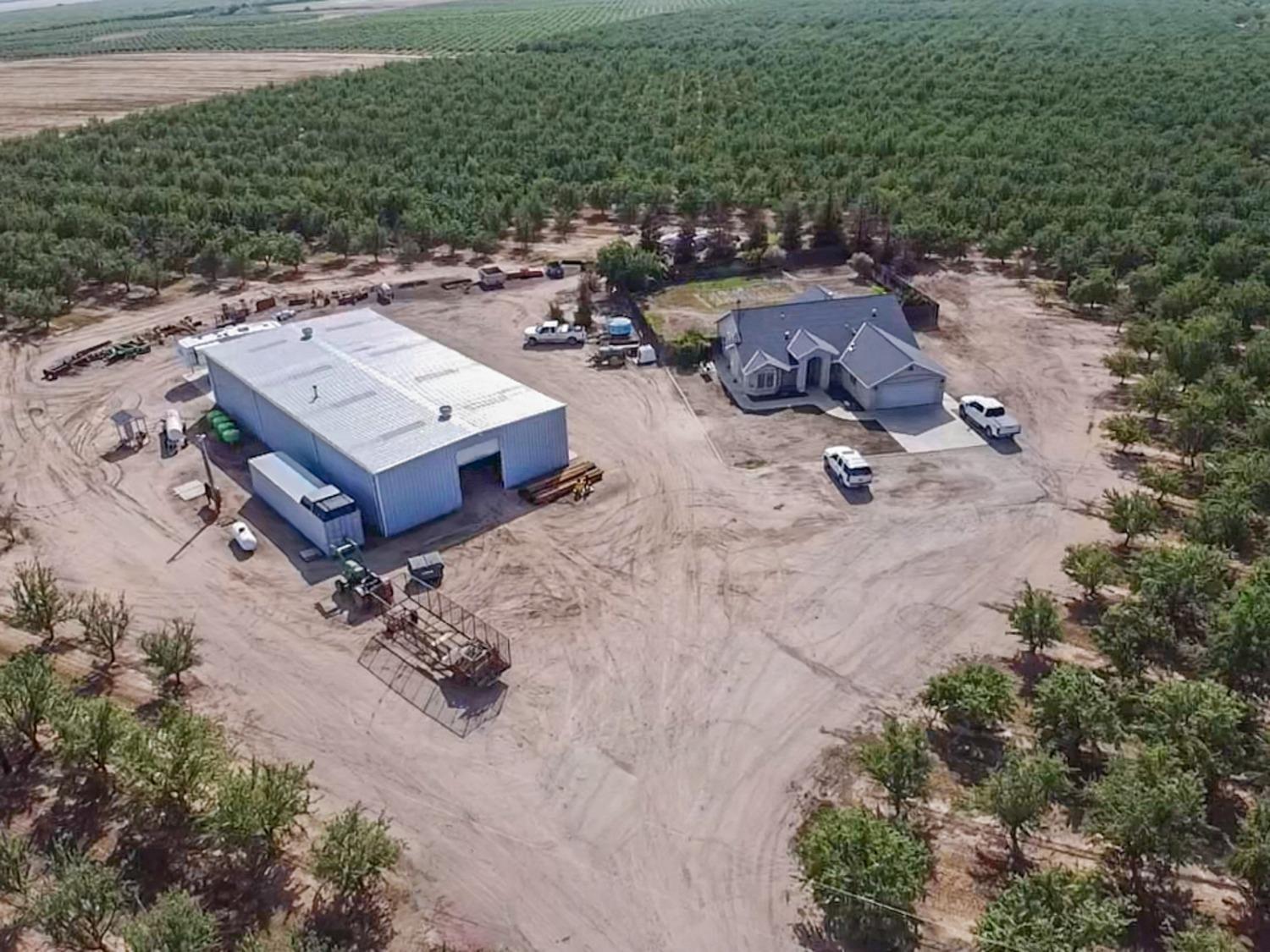 14155 Buchanan Hollow, Le Grand, CA 95333