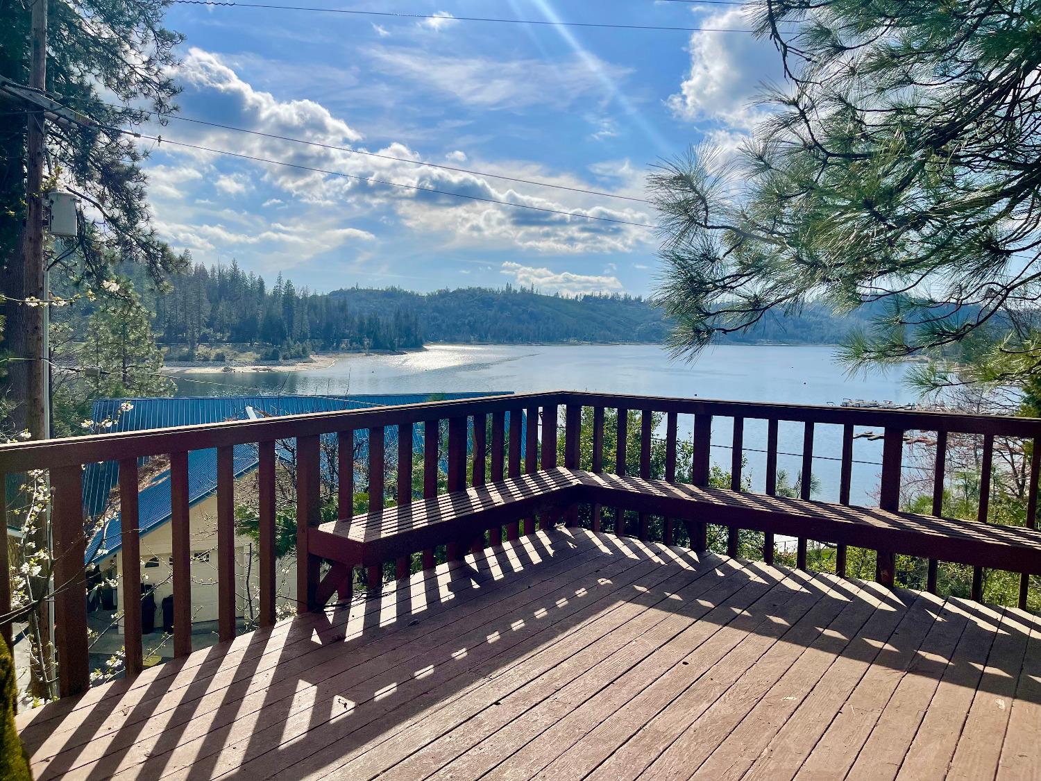39121 Lake Drive, Bass Lake, CA 93604