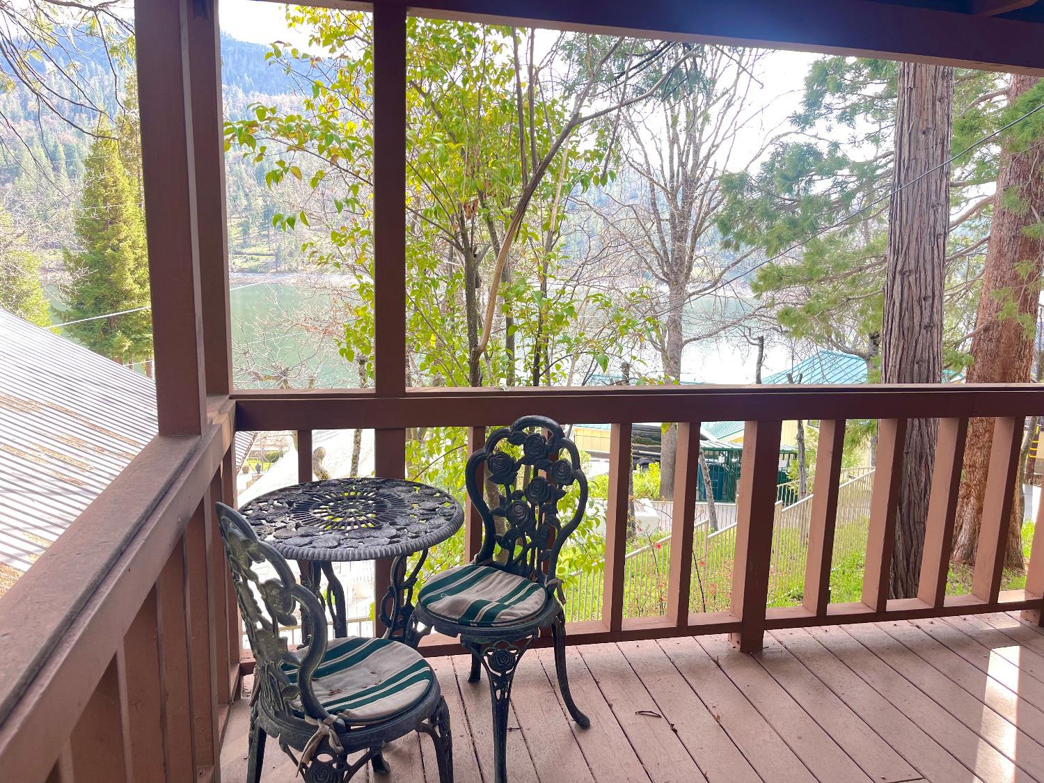 39121 Lake Drive, Bass Lake, CA 93604