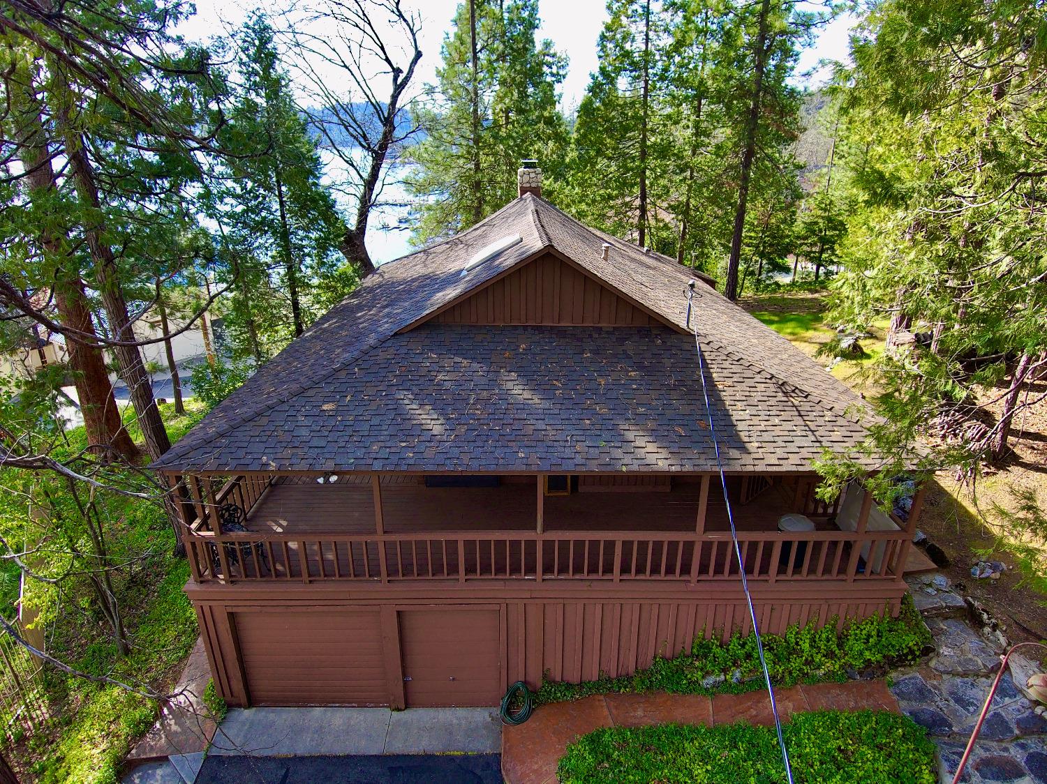 39121 Lake Drive, Bass Lake, CA 93604