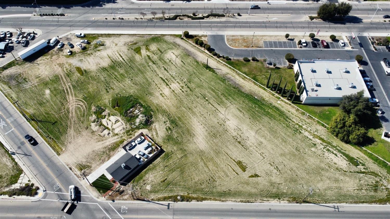 2753 Thompson Ave, Selma, CA 93662