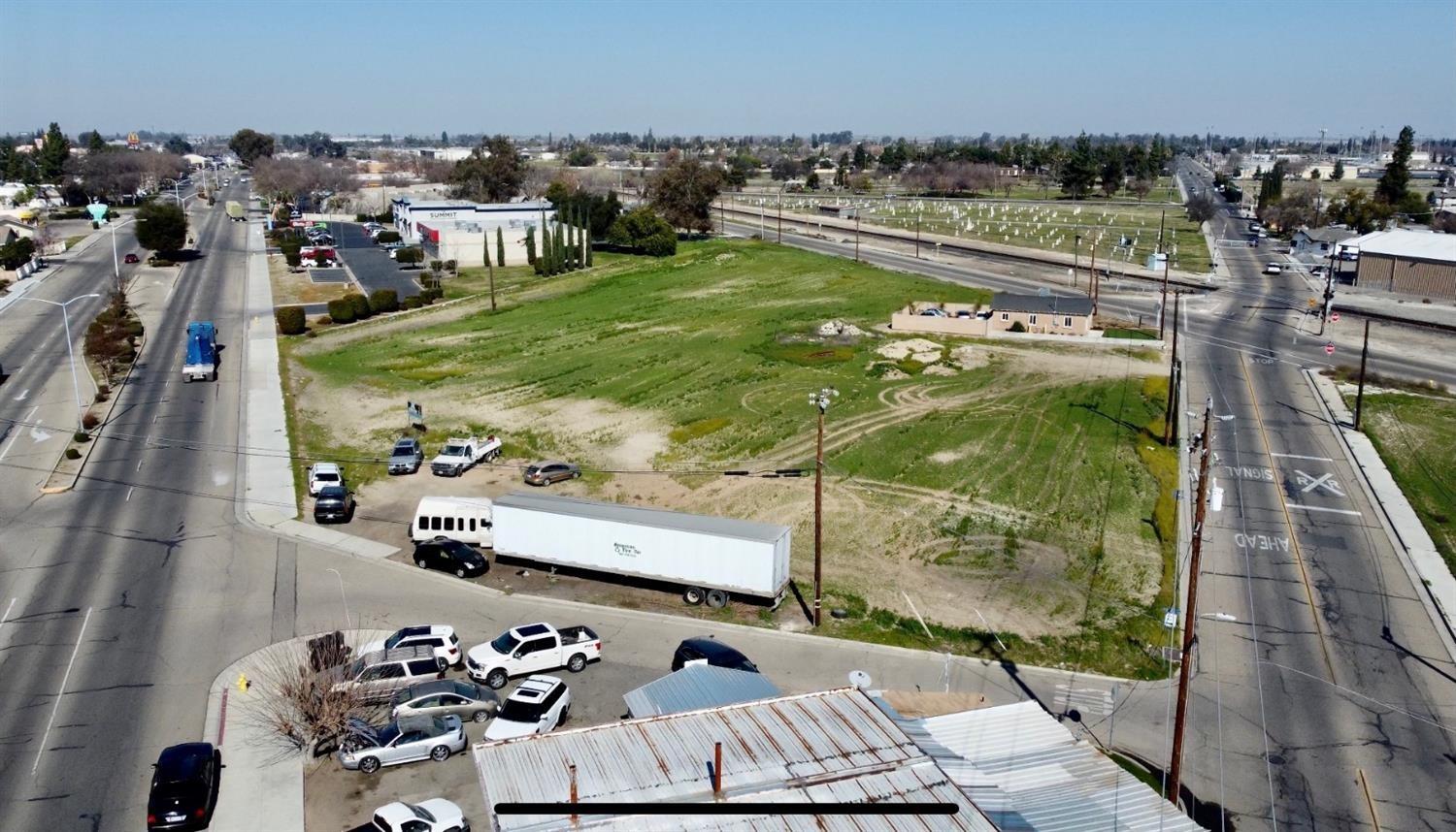 2753 Thompson Ave, Selma, CA 93662