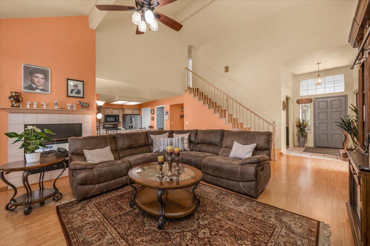 6305 N Marty Ave, Fresno, CA 93711