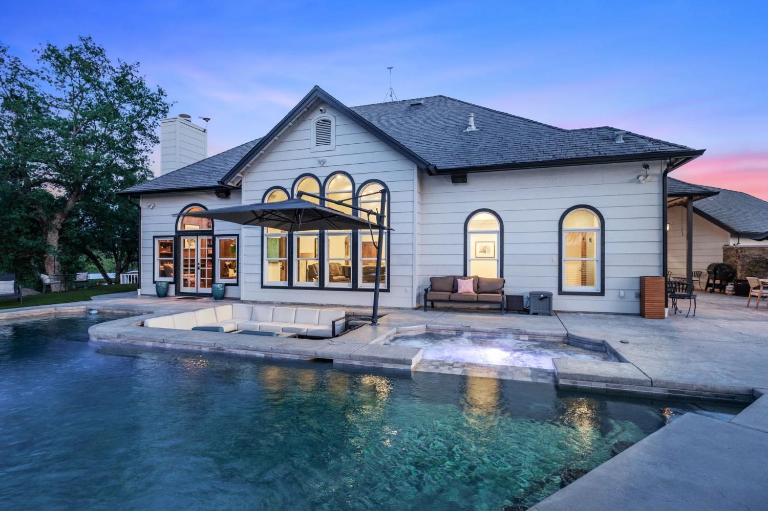 17159 Coyote Pass Ln, Clovis, CA 93619