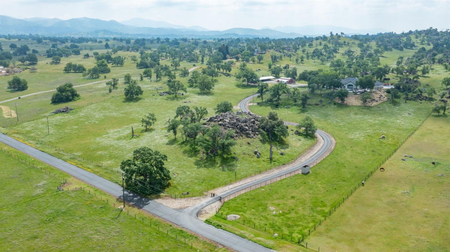 17159 Coyote Pass Ln, Clovis, CA 93619