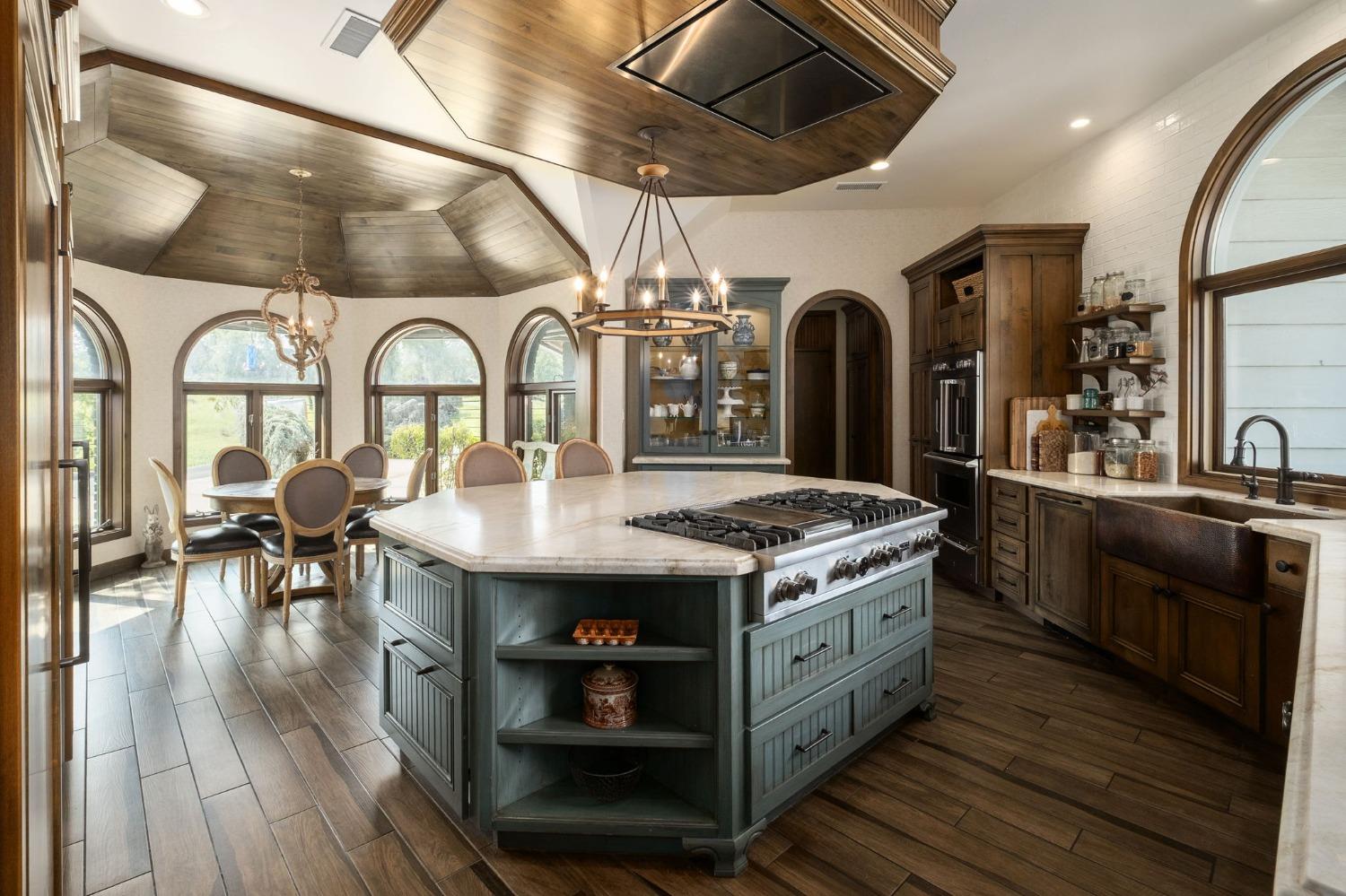 17159 Coyote Pass Ln, Clovis, CA 93619