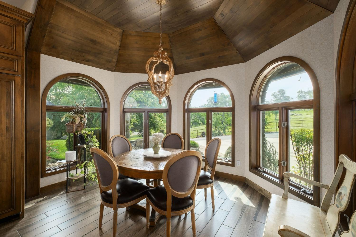 17159 Coyote Pass Ln, Clovis, CA 93619