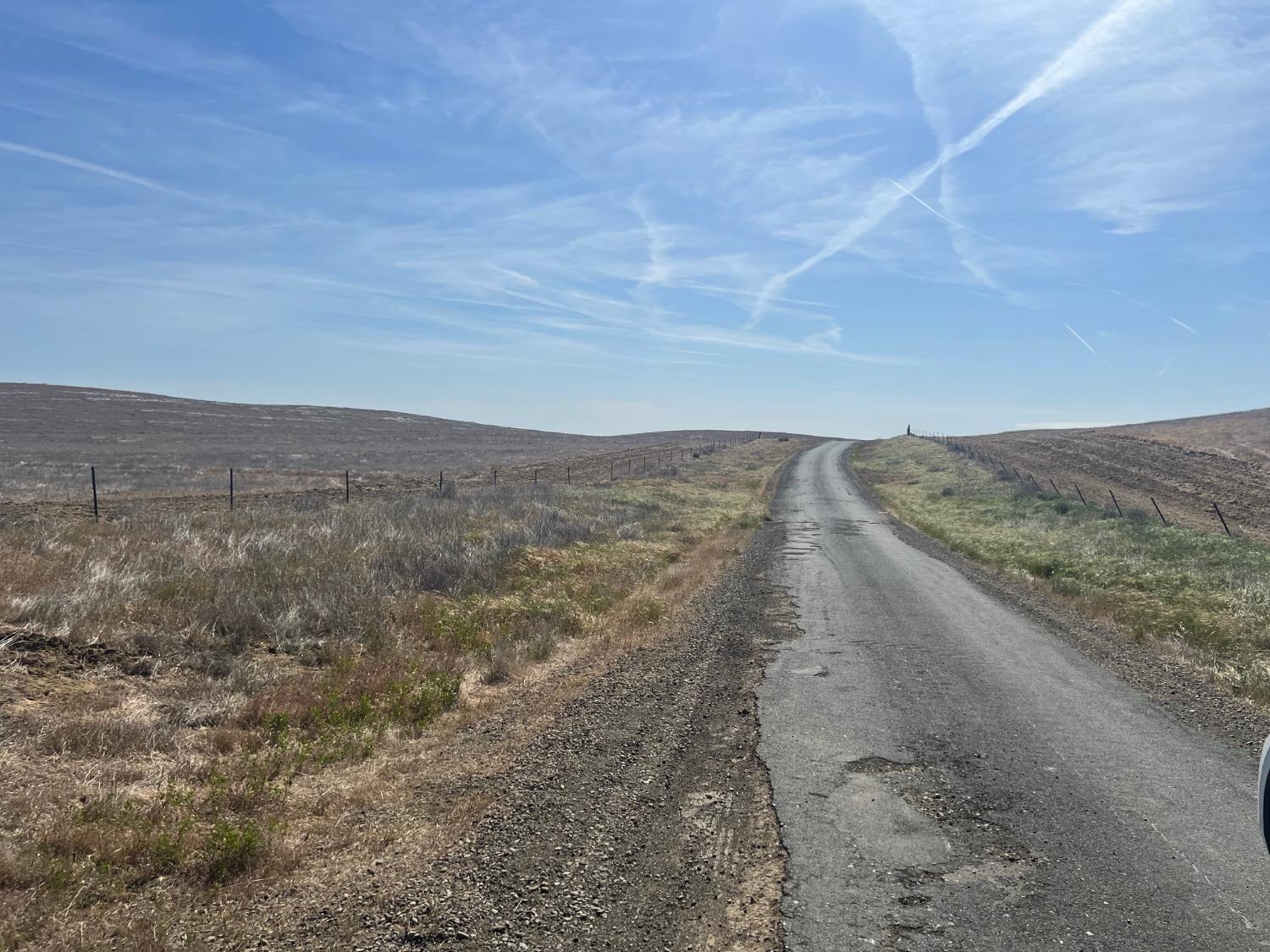 51 Highway 33, Kettleman City, CA 93239