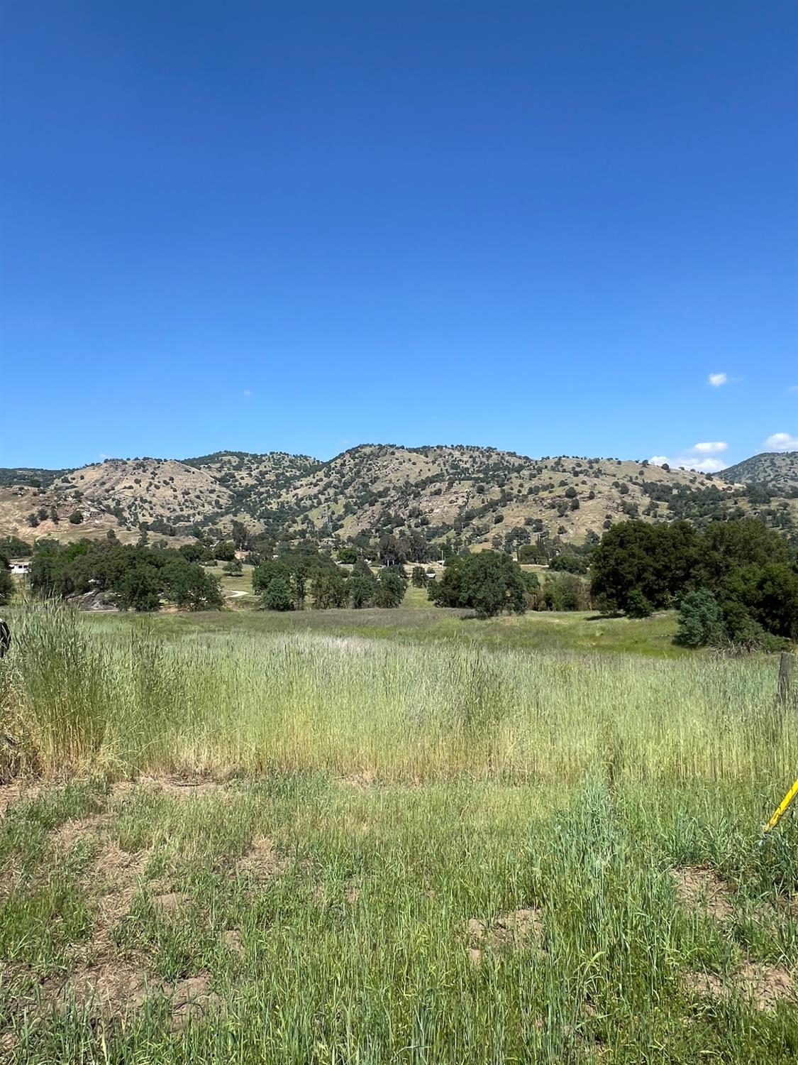 0 0 Feather Ln, Yokuts Valley, CA 93675