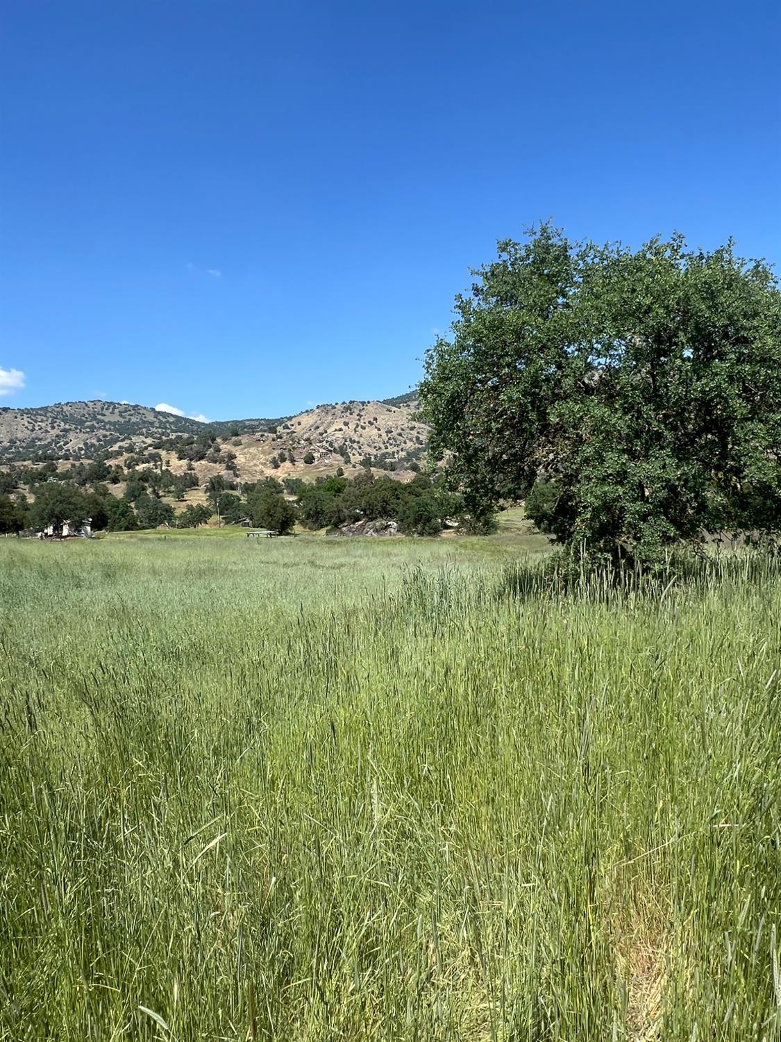 0 0 Feather Ln, Yokuts Valley, CA 93675