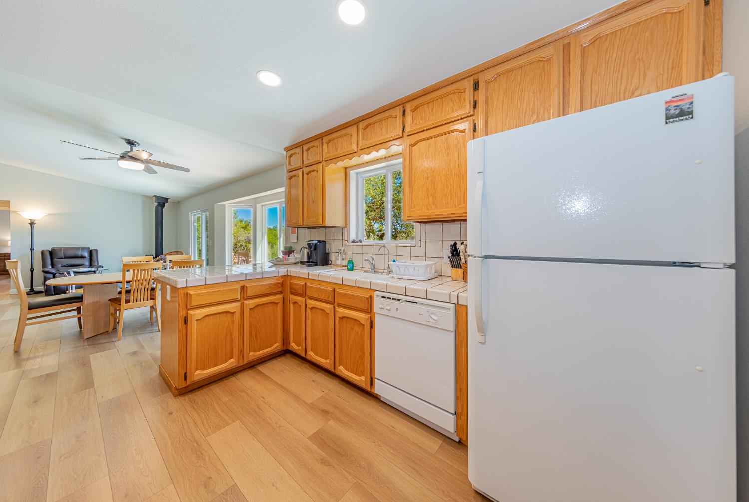 47180 Lookout Mountain Dr, Coarsegold, CA 93614